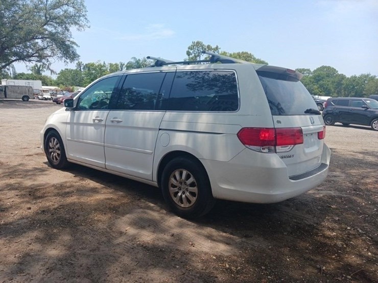 2008-honda-odyssey-image-7