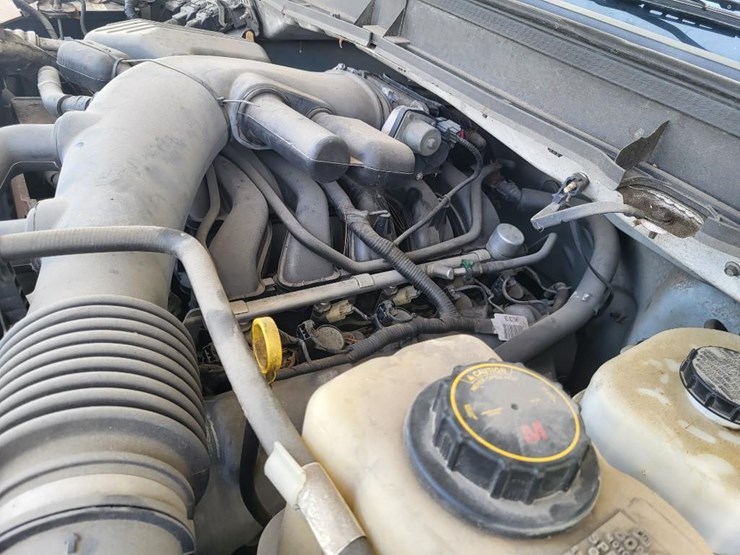 2012-ford-f550-xl-image-98