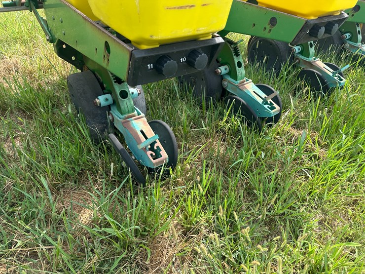 john-deere-30-image-10