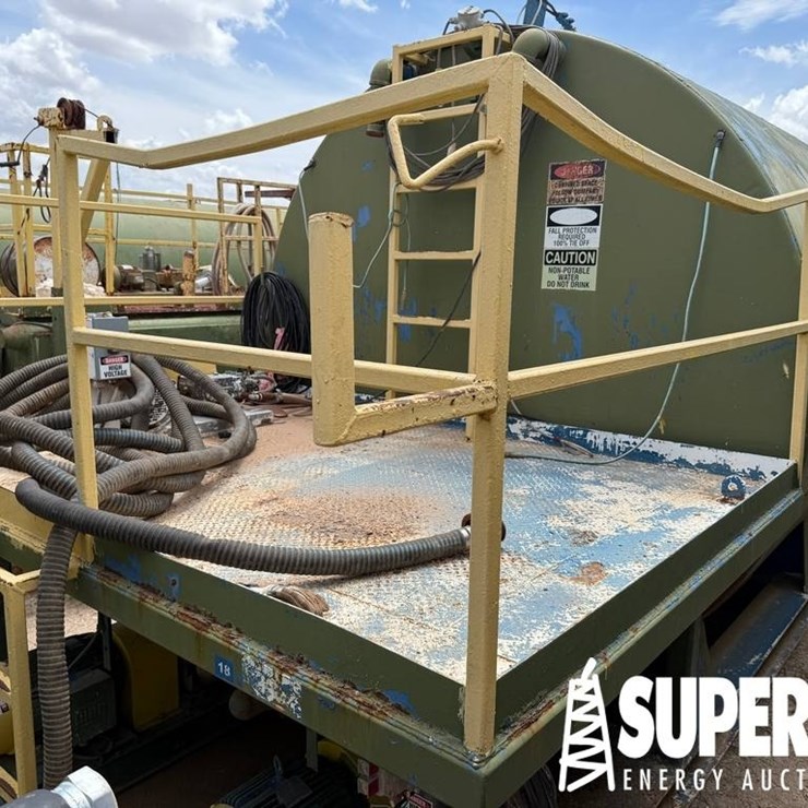 (R18-11) 10'Dia x 37'L Water Tank, w/ 8'L Porch, (