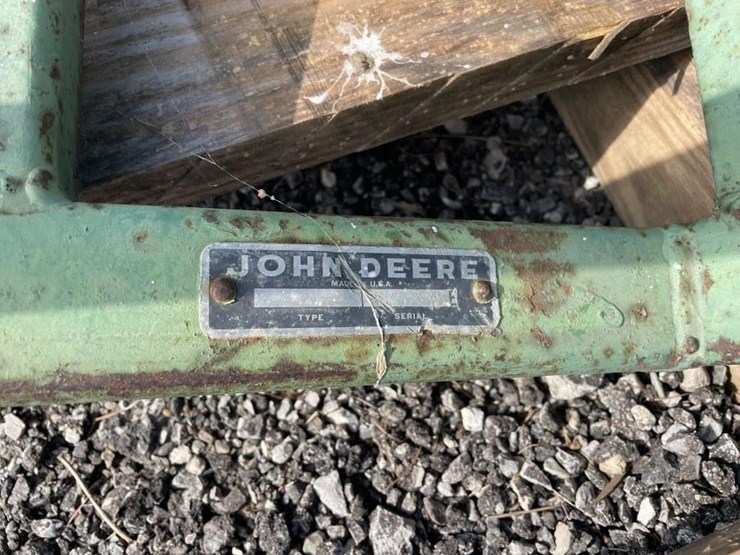 john-deere-350-image-8