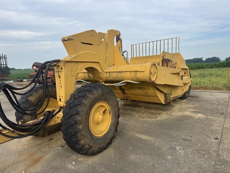 caterpillar-60-image-2
