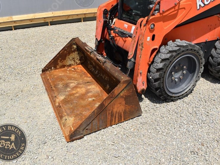 2017-kubota-ssv65-image-6
