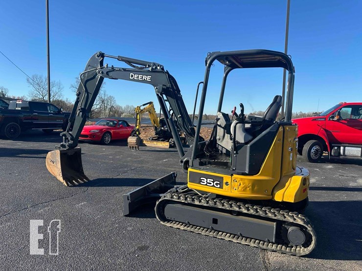2021-deere-35g-image-2