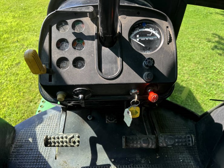 1979-john-deere-4440-image-32
