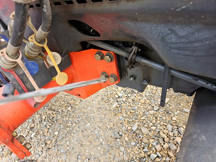 #20866-•-2008-kubota-l3240-tractor-image-20