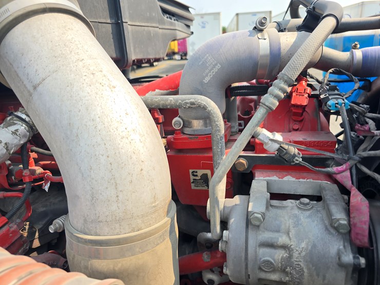 2019-peterbilt-579-image-62