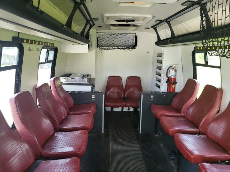 2012-ford-f550-xl-image-75