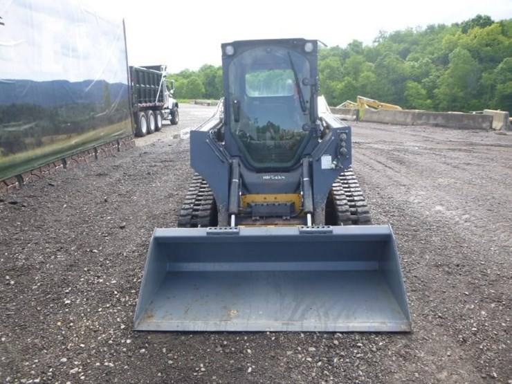 2022-deere-325g-image-2