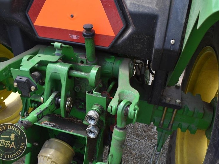 2007-john-deere-5203-image-39