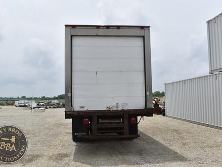 2008-kenworth-t300-image-5