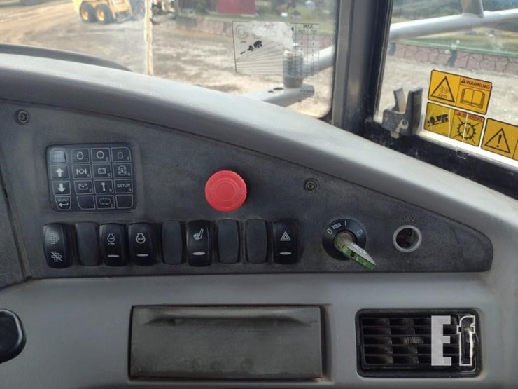2013-volvo-a40f-image-9