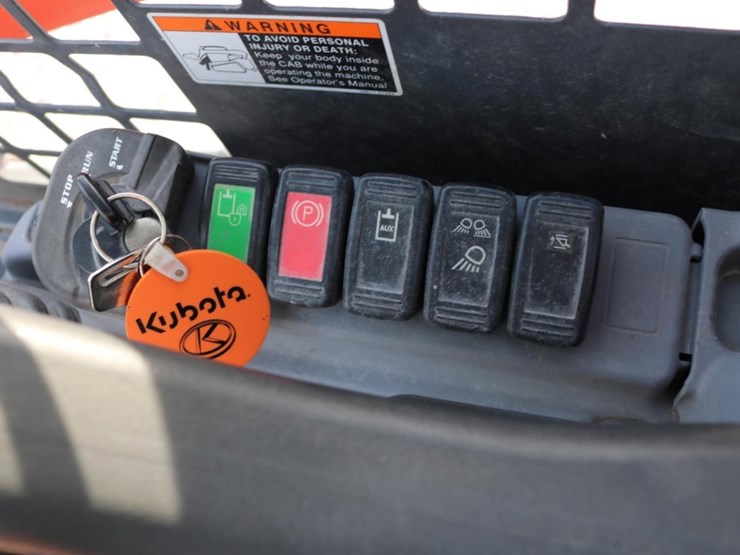 kubota-svl65-2-image-27