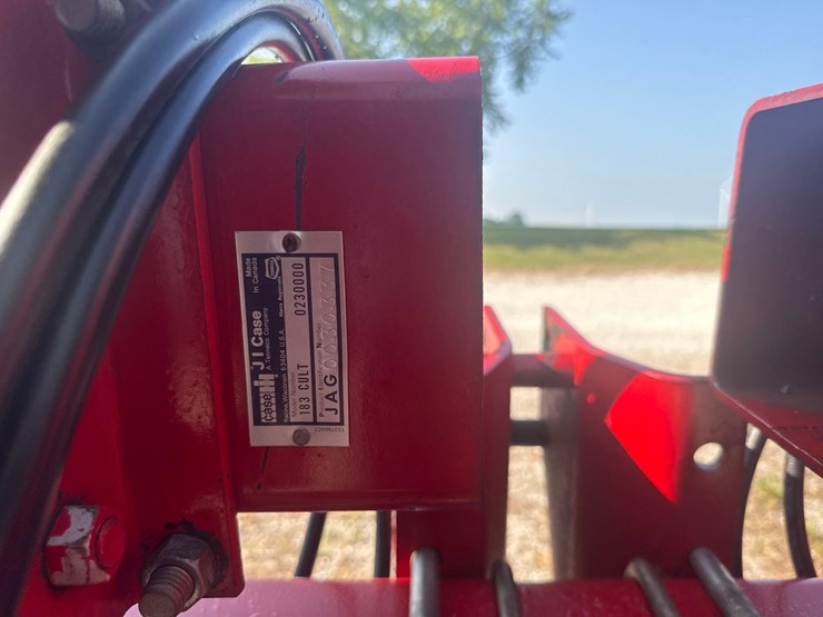 case-ih-183-image-10