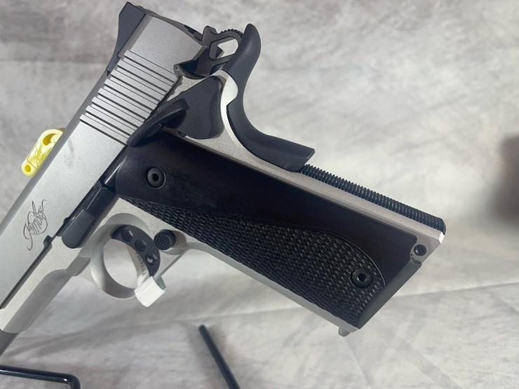 #4366-•-kimber-stainless-lw-arctic-1911-45-auto-pistol,-sn:-ky055858-image-19
