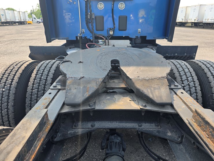2019-peterbilt-579-image-115