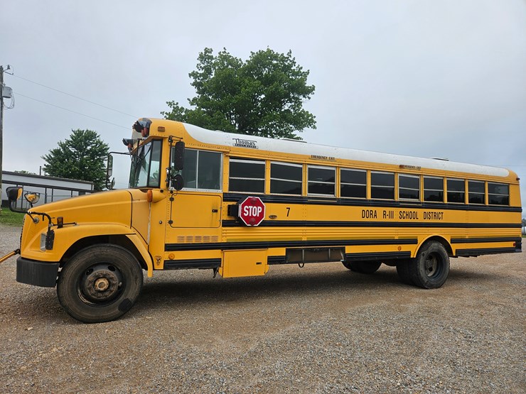 2005-freightliner-fs65-image-5