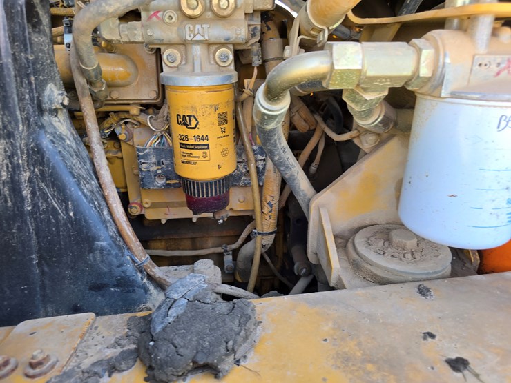 2005-caterpillar-953c-image-123