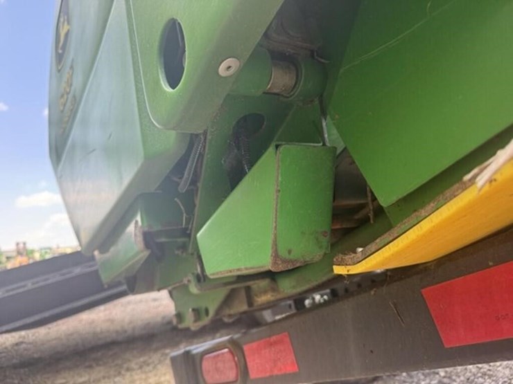 2005-john-deere-620f-image-12