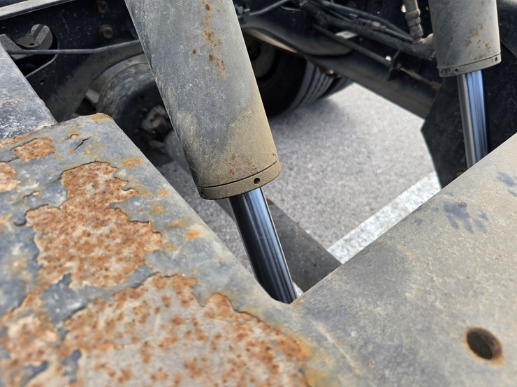 2004-ford-f650-image-120