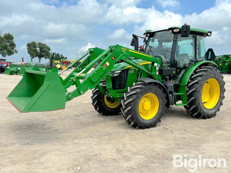 2022-john-deere-5090m-image-1