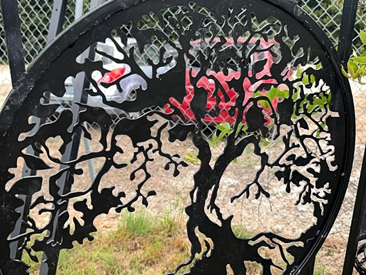 two-8-foot-gates-with-tree-cut-out-image-5