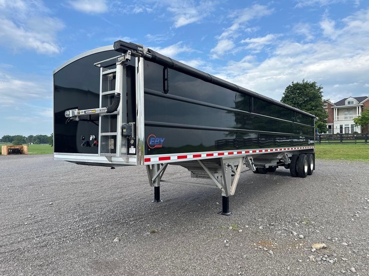 2022-40'-eby-grain-trailer-image-3