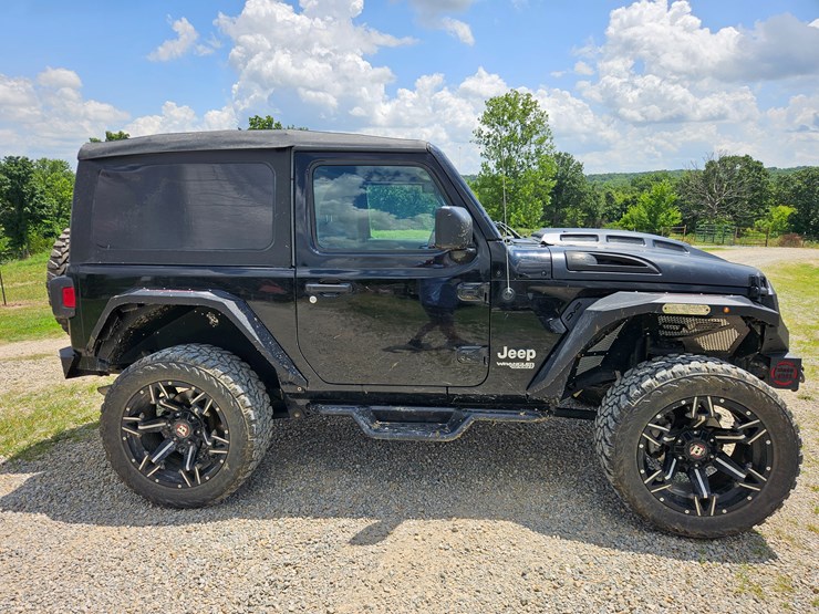 2021-jeep-wrangler-image-23