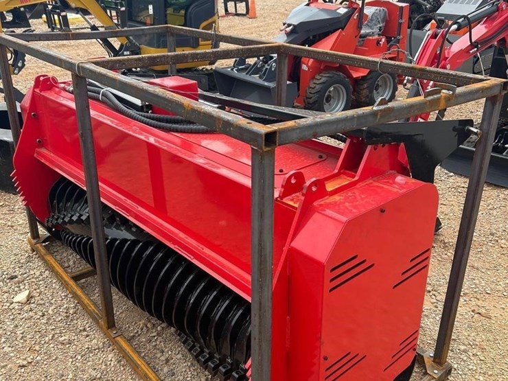 future-ft72pro-72-inch-skid-steer-drum-mulcher-att-image-4