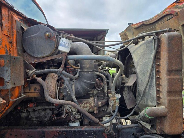 1981-international-f2674-tandem-axle-grain-truck-w/tag-axle*updated-8/4/25*-image-31