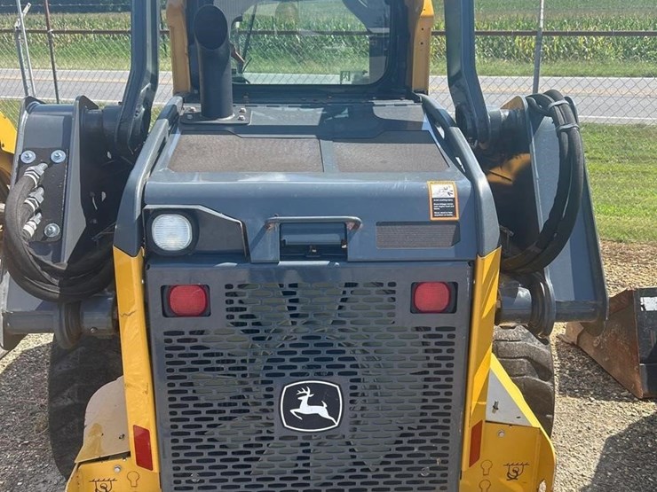 deere-320g-image-9