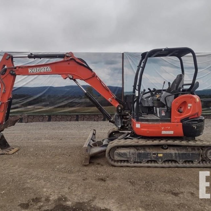 2019 KUBOTA U55-4