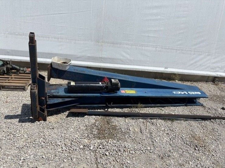 2-post-lift,-9,000lb-image-1