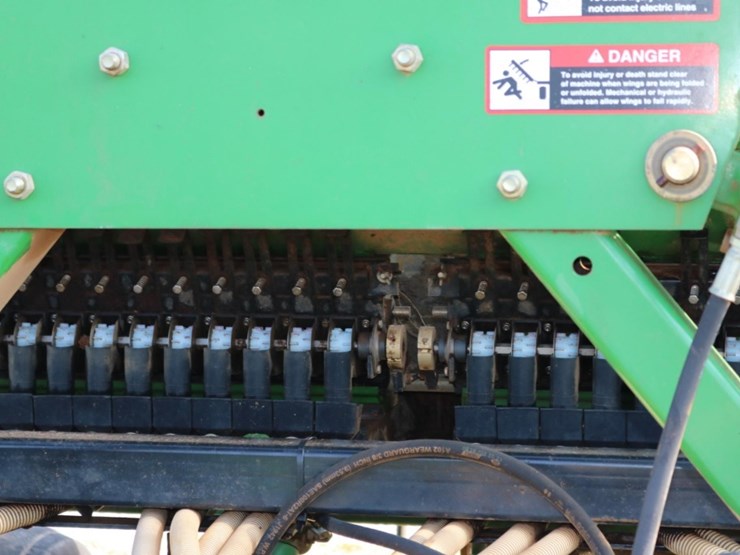2000-john-deere-1860-image-26