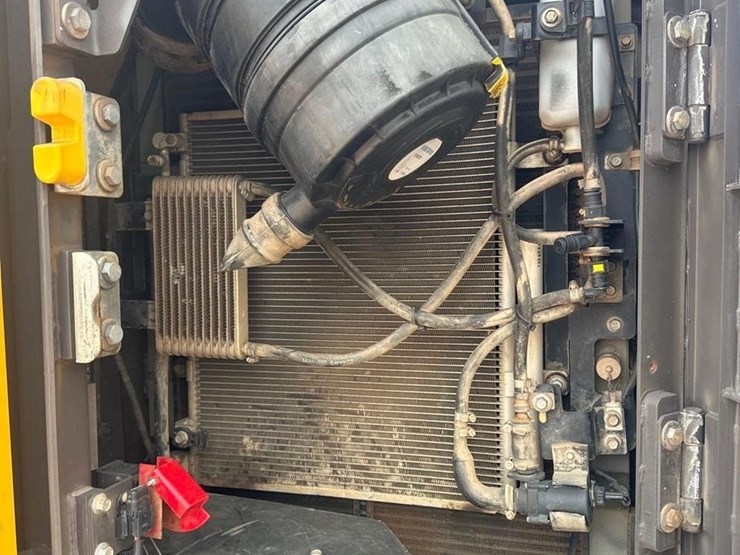 2021-volvo-ecr145el-image-20