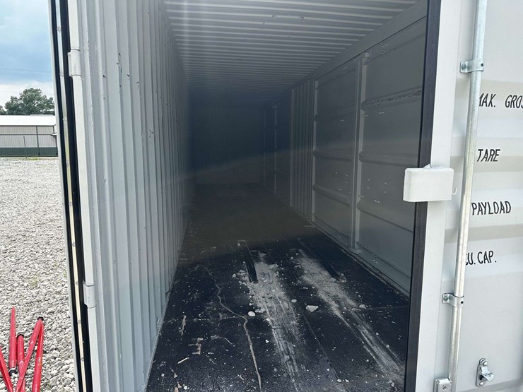 40-ft-shipping-container-image-7
