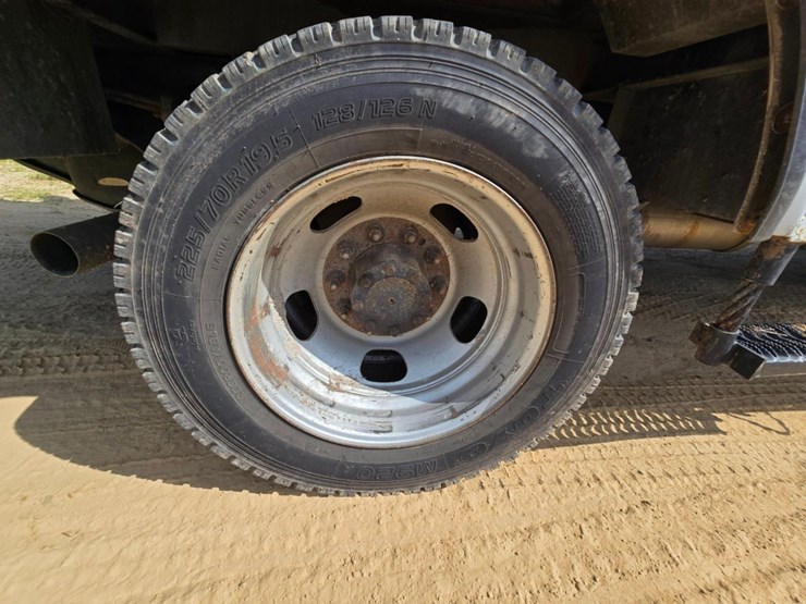 2018-dodge-ram-5500-image-32