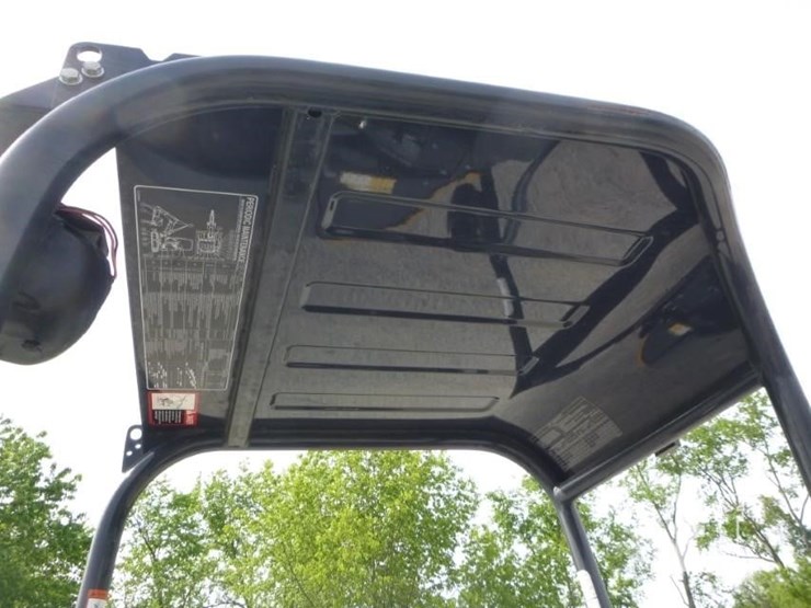 2021-deere-26g-image-13