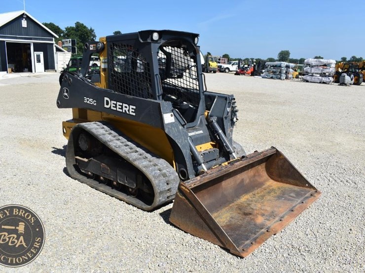 2019-deere-325g-image-25