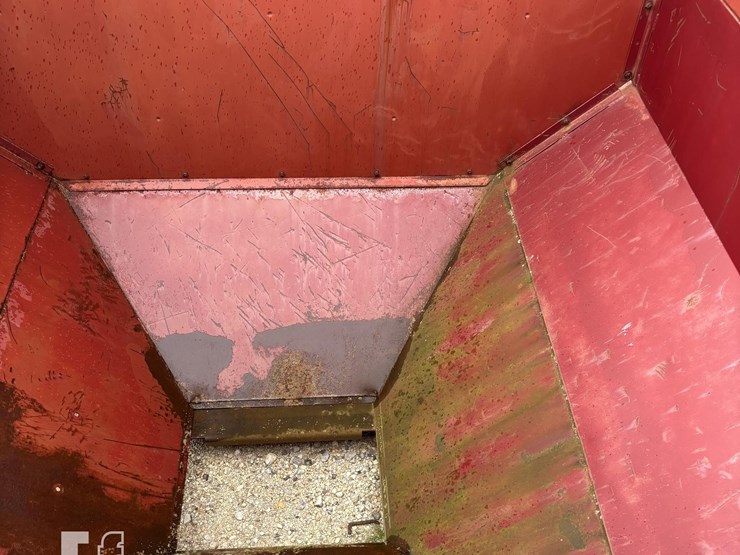 m&w-little-red-wagon-image-2