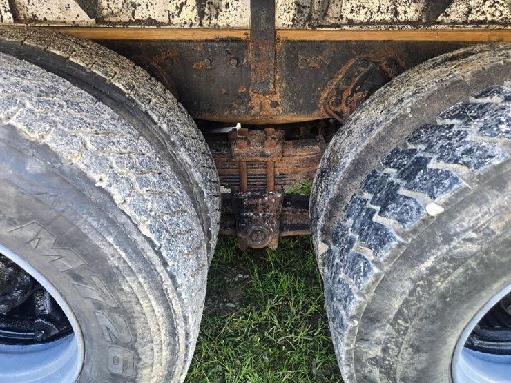 1981-international-f2674-tandem-axle-grain-truck-w/tag-axle*updated-8/4/25*-image-19