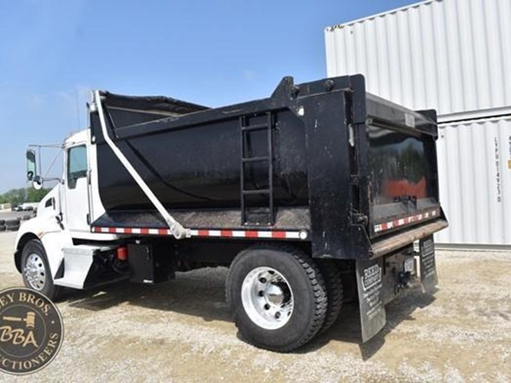 2012-kenworth-t370-image-16