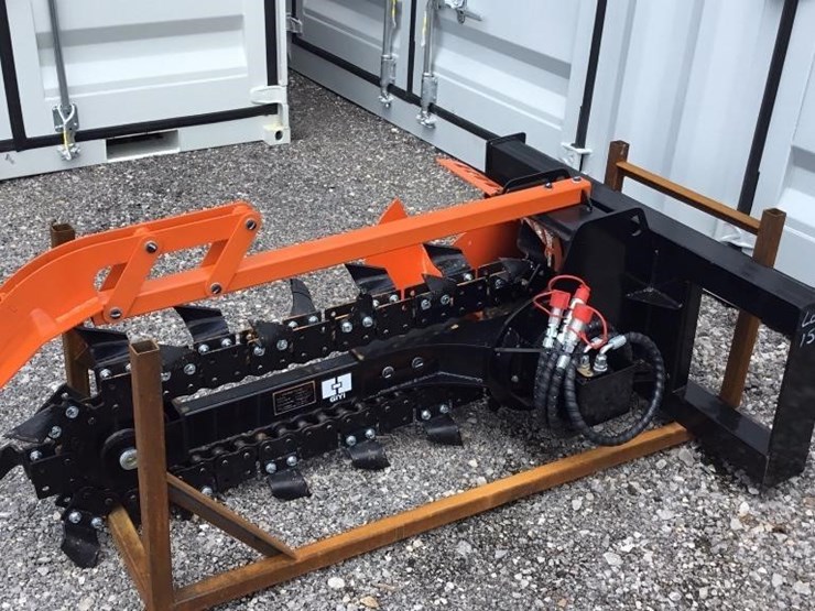 new-giyi-skid-steer-trencher-image-1
