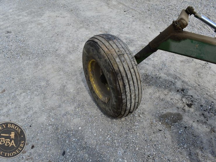 john-deere-2700-image-38