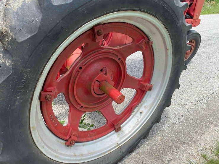 farmall-super-m-image-21