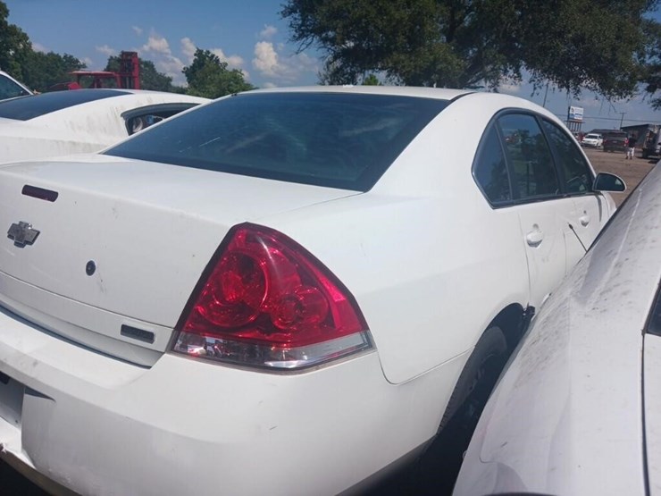 2014-chevrolet-impala-limited-inop-police-image-8