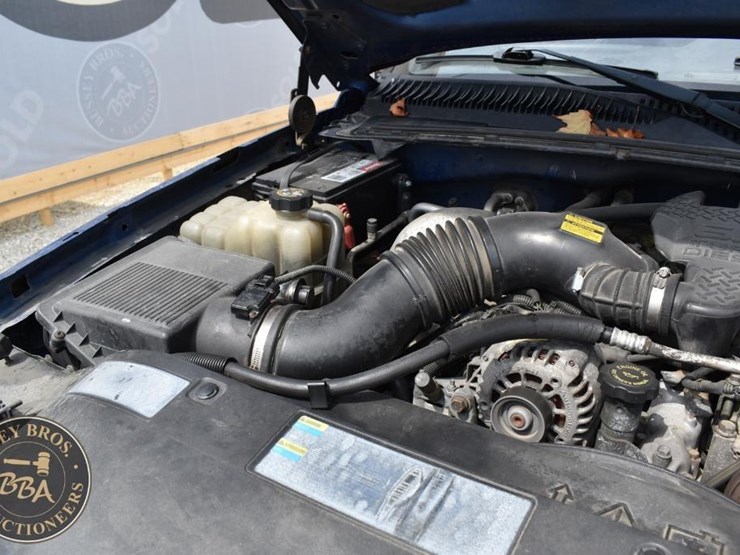 2003-chevrolet-silverado-2500-image-46