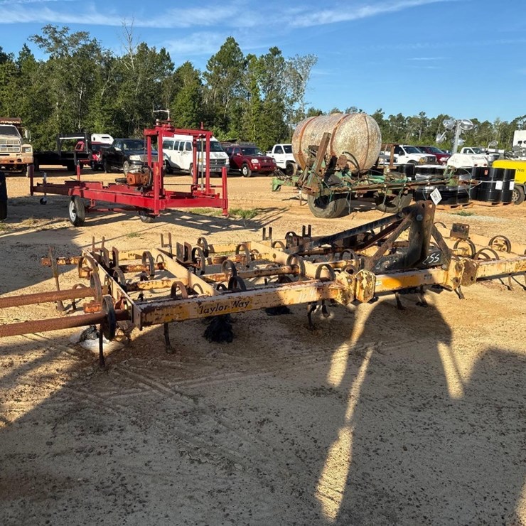 255 - TAYLOR WAY 14' FIELD CULTIVATOR
