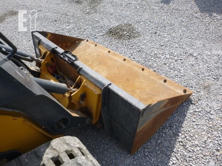 2023-deere-325g-image-18