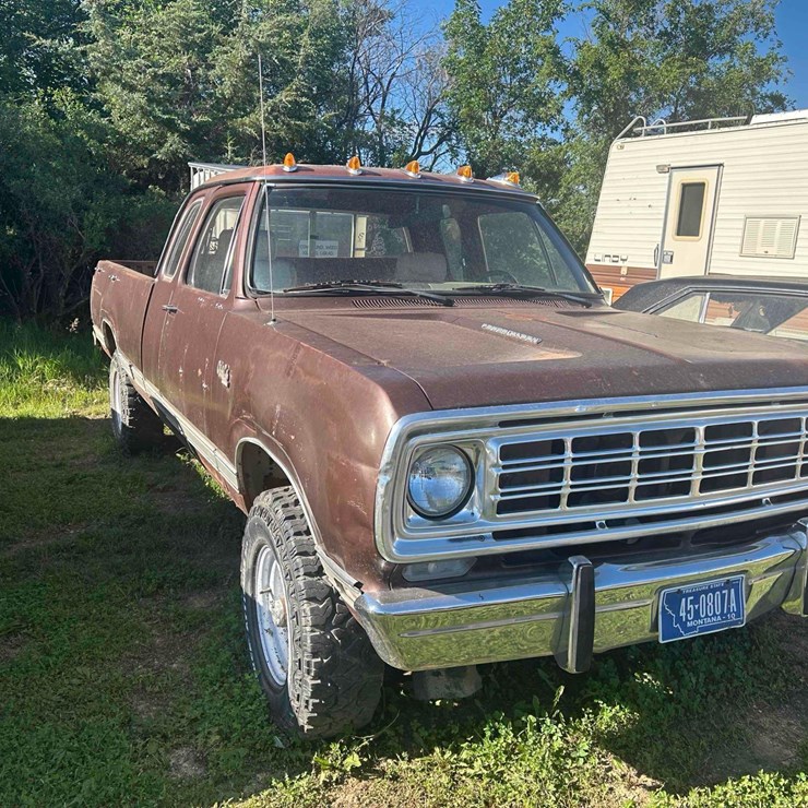 **SOLD ONSITE ONLY - NO ONLINE BIDS WILL BE ACCEPTED** Dodge Pickup